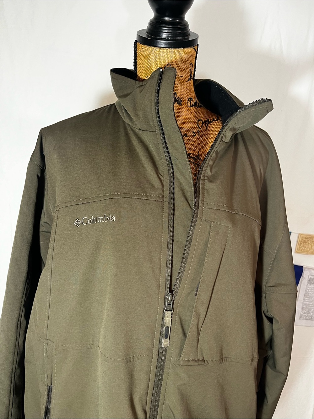 Columbia Men's Olive Green Outdoor Softshell Jacket size XL - Picture 3 of 15